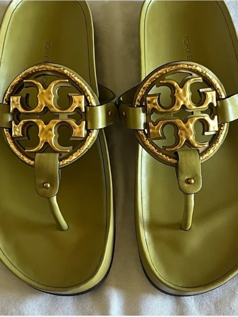 TORY BURCH Miller Cloud Vintage Plaque In Pistachio Pudding Size 9.5